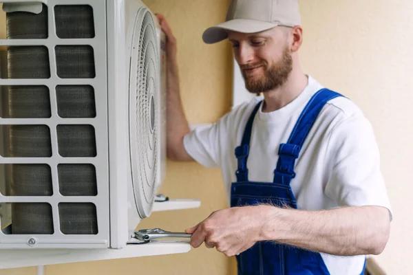 Hire Certified HVAC Technicians in Sedalia, MO