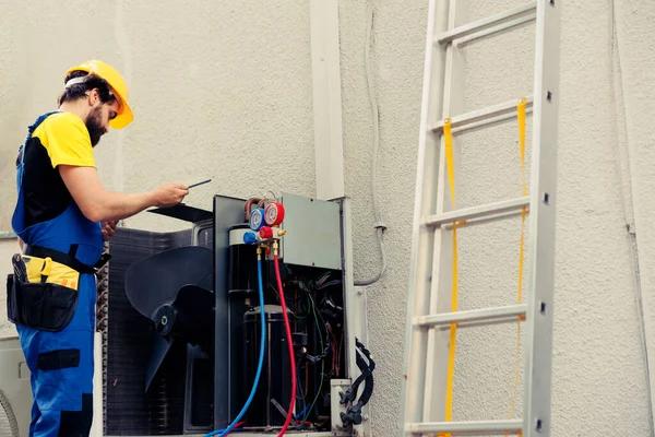 Professional Carlsbad HVAC Contractor for Duct Cleaning Services