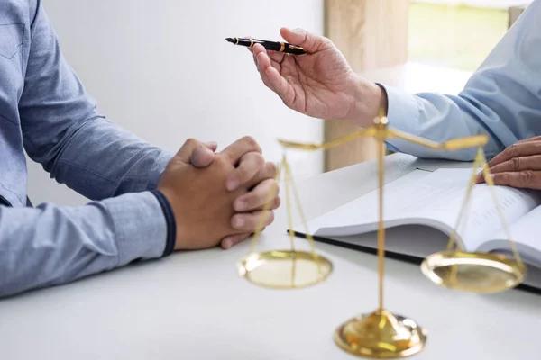 How a Business and Property Attorney in Miami Can Help